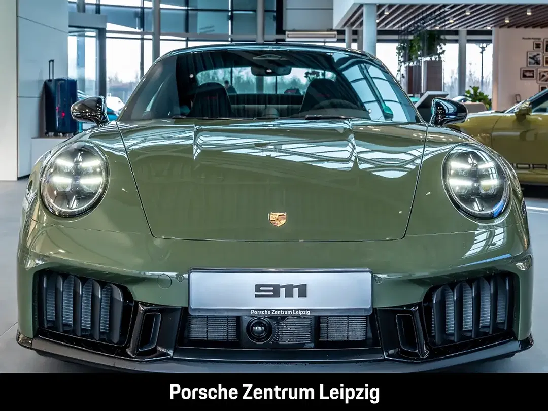 Porsche 992 - Thumbnail 4