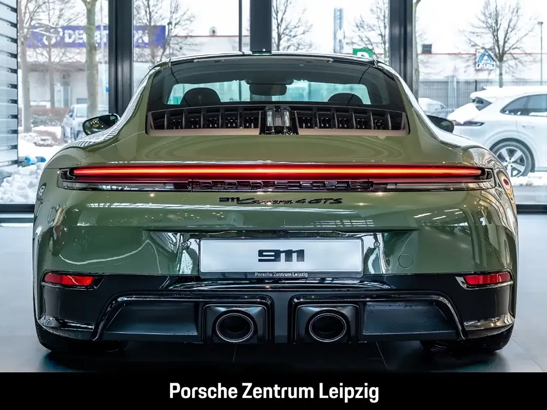 Porsche 992 - Thumbnail 5