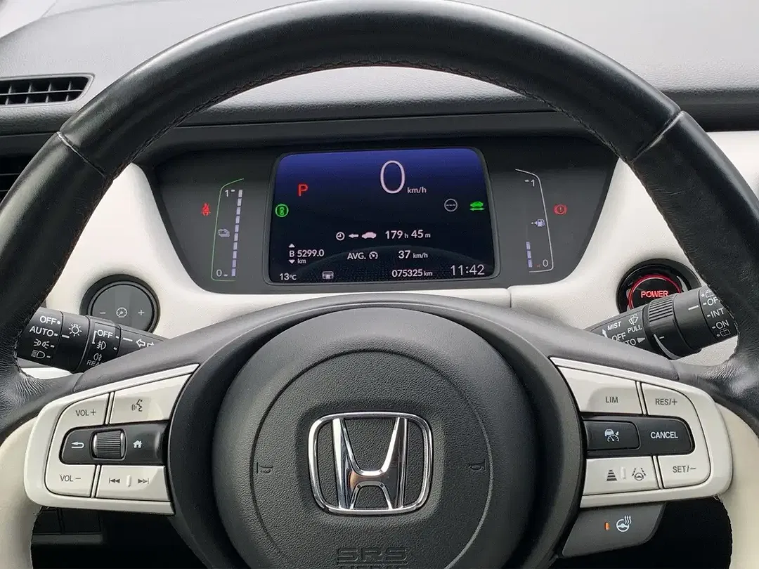 Honda Jazz - Thumbnail 11