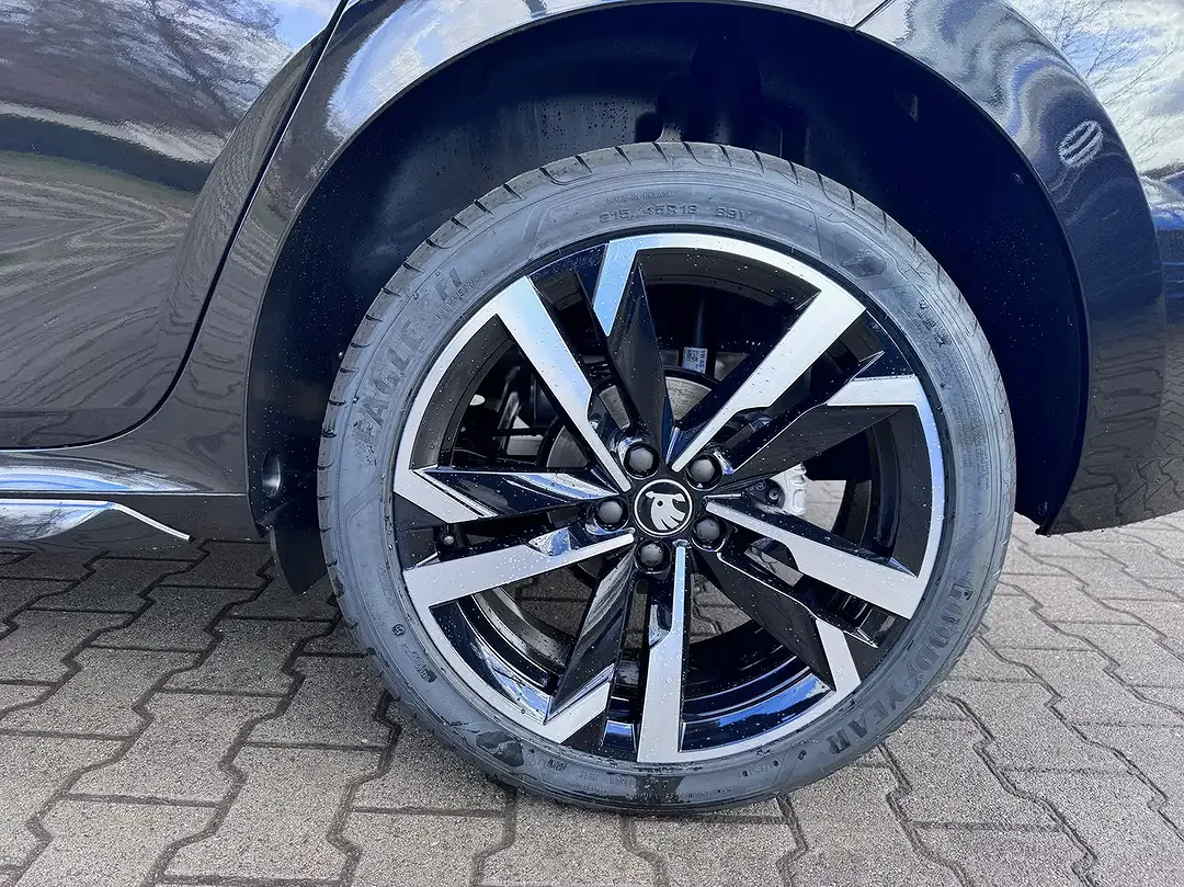Skoda Kamiq - Thumbnail 7