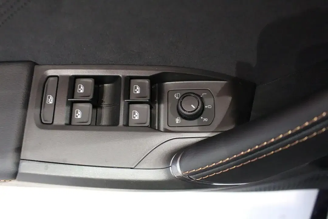 CUPRA Leon - Thumbnail 11
