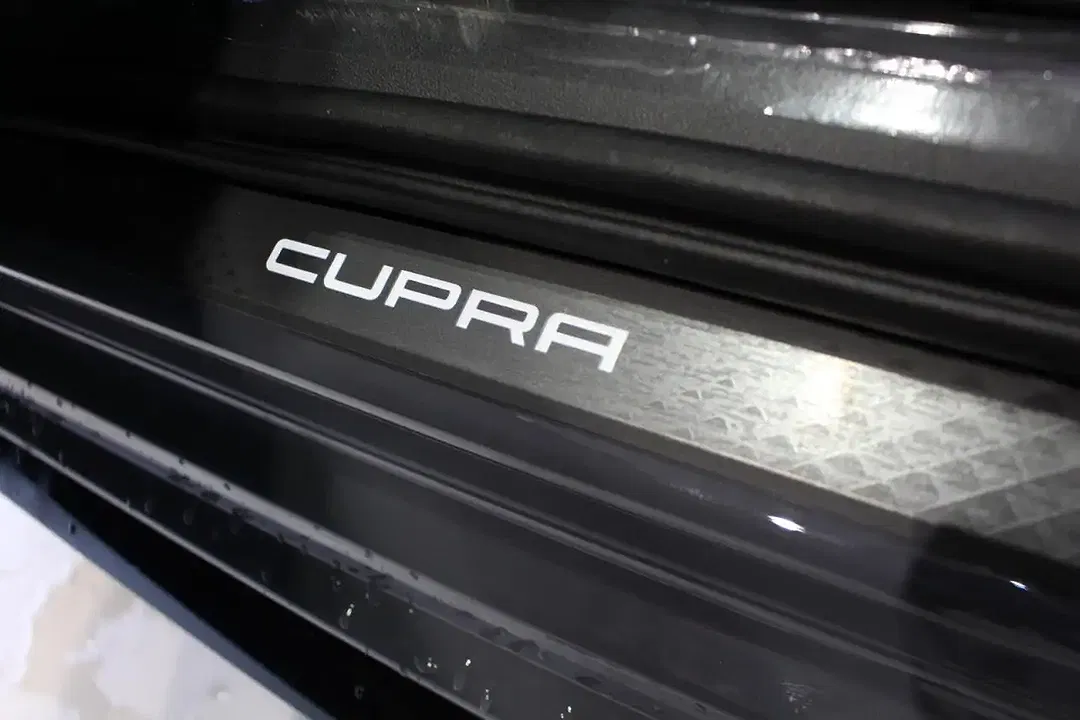CUPRA Leon - Thumbnail 13