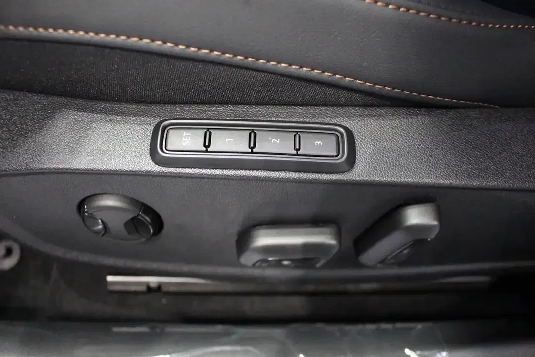 CUPRA Leon - Thumbnail 14