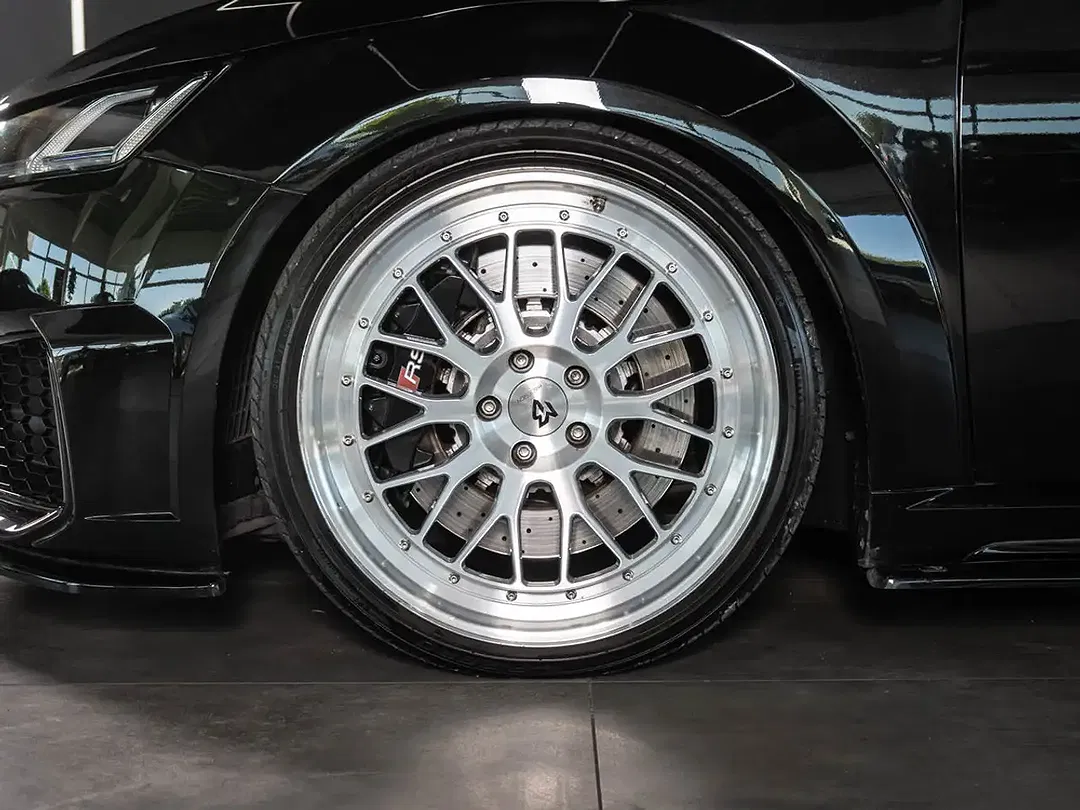 Audi TT RS - Thumbnail 4