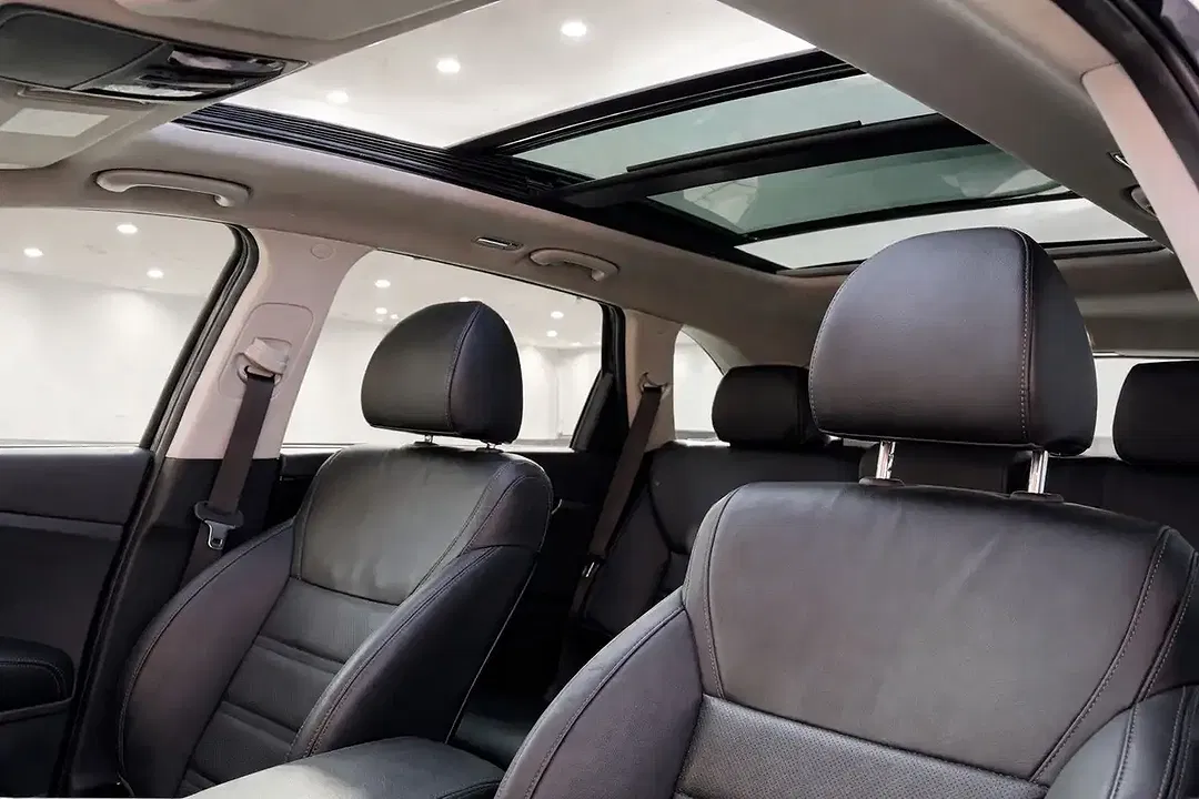 Kia Sorento - Thumbnail 12