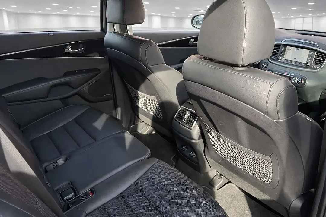Kia Sorento - Thumbnail 14