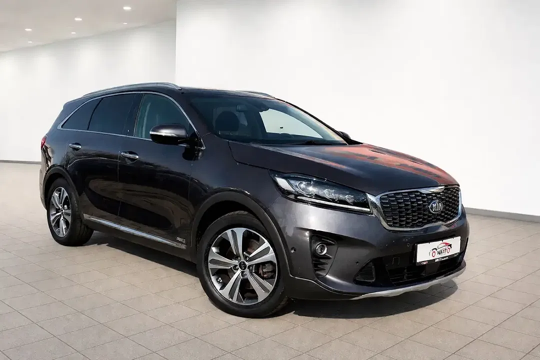 Kia Sorento - Thumbnail 3