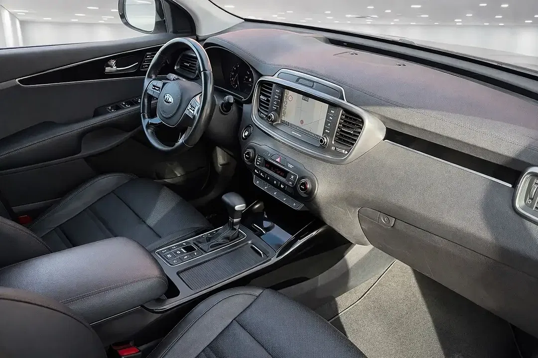 Kia Sorento - Thumbnail 9