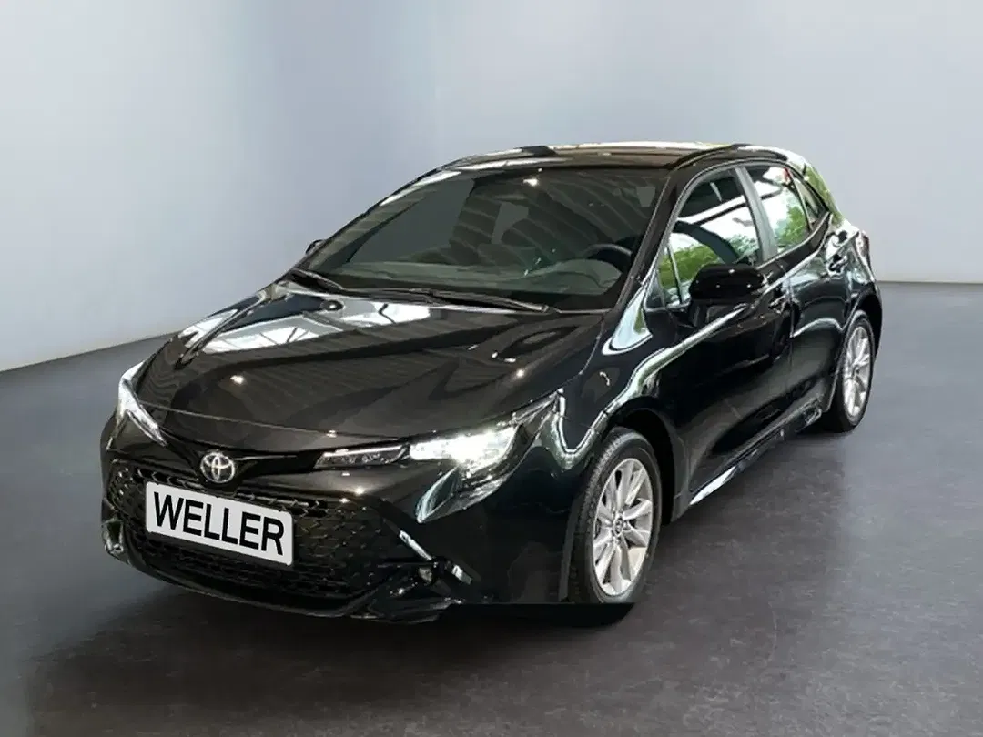Toyota Corolla - Thumbnail 1