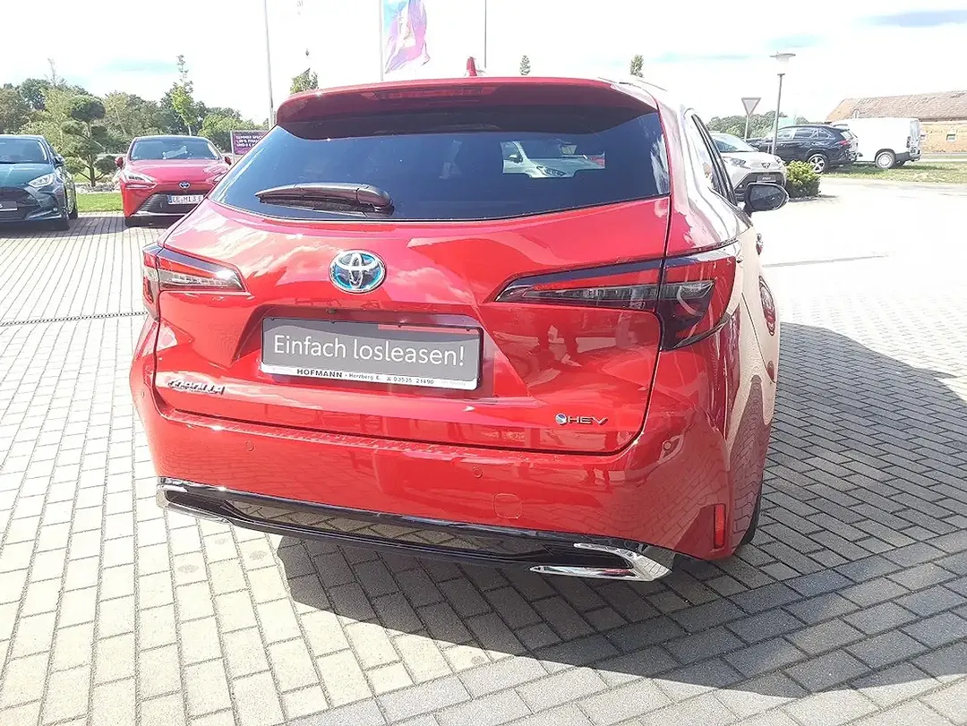 Toyota Corolla - Thumbnail 5