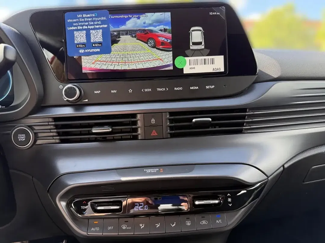 Hyundai i20 - Thumbnail 9