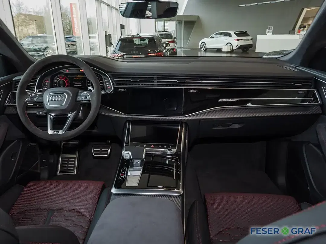 Audi RS Q8 - Thumbnail 13