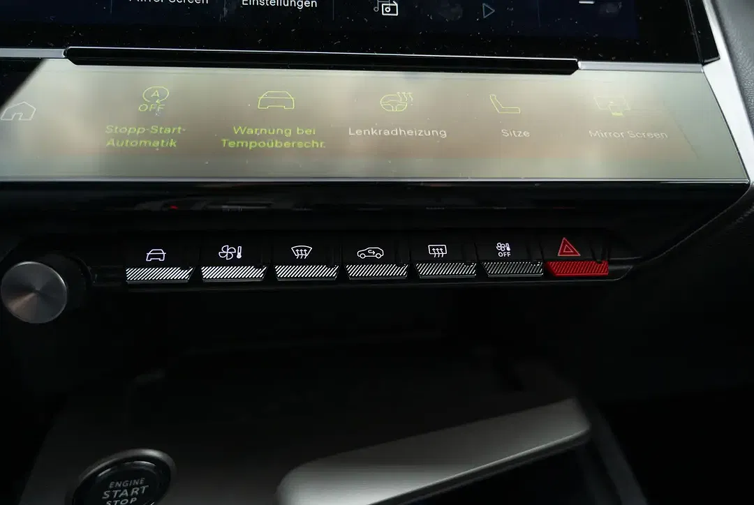 Peugeot 308 - Thumbnail 10