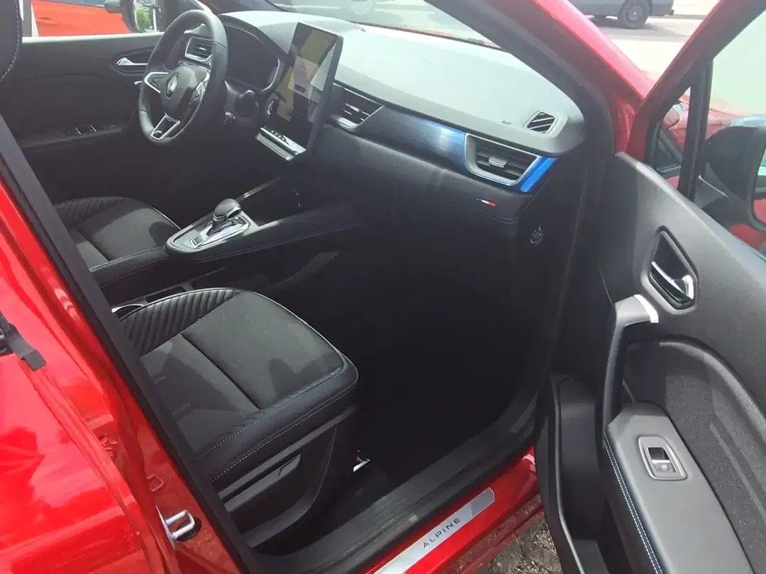 Renault Captur - Thumbnail 11