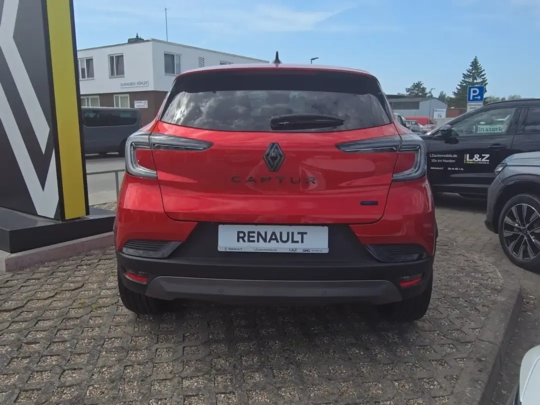 Renault Captur - Thumbnail 3