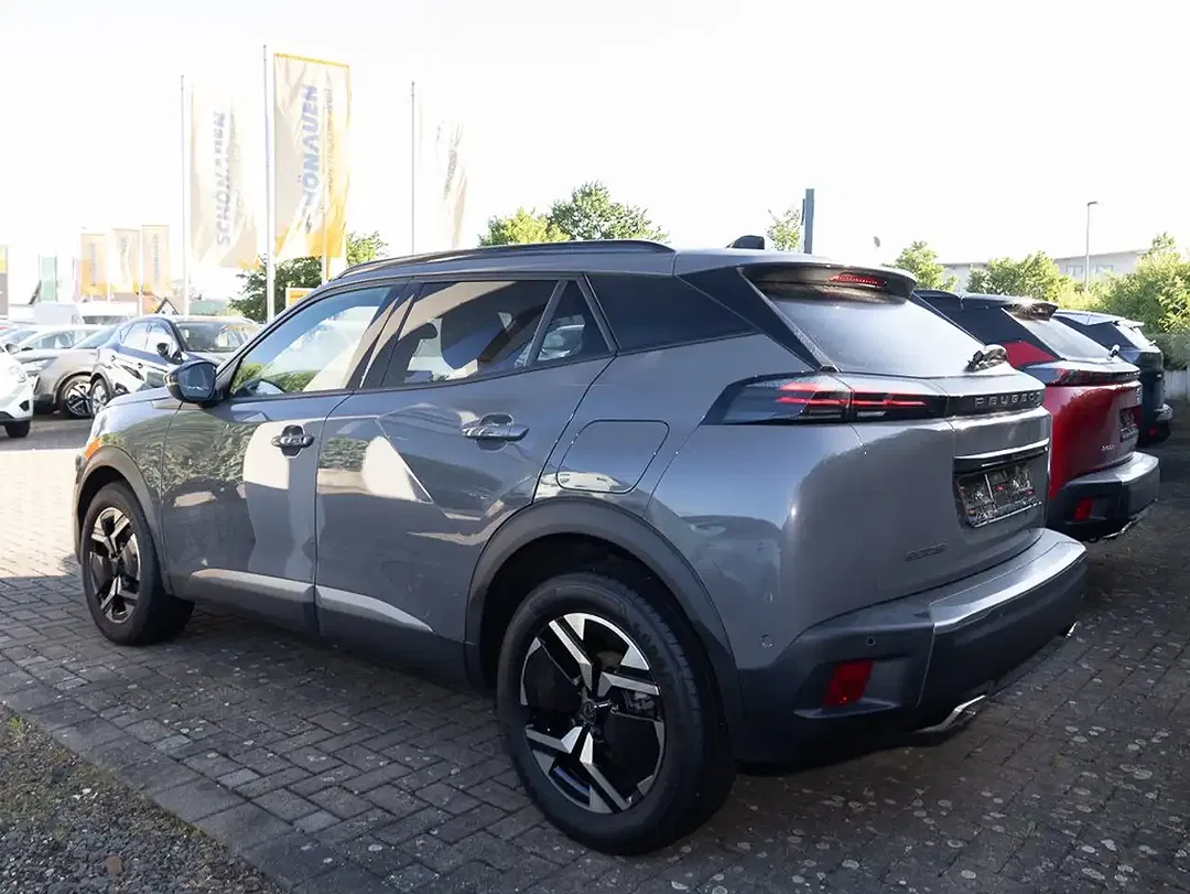 Peugeot 2008 - Thumbnail 2