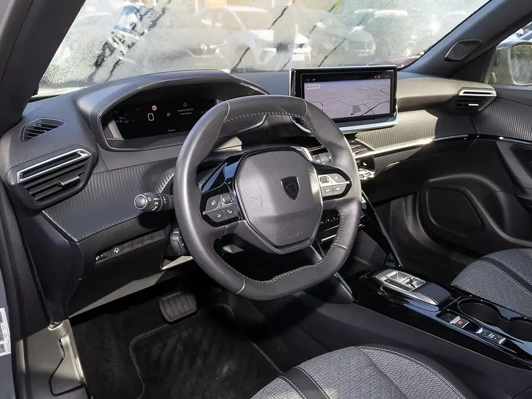 Peugeot 2008 - Thumbnail 4