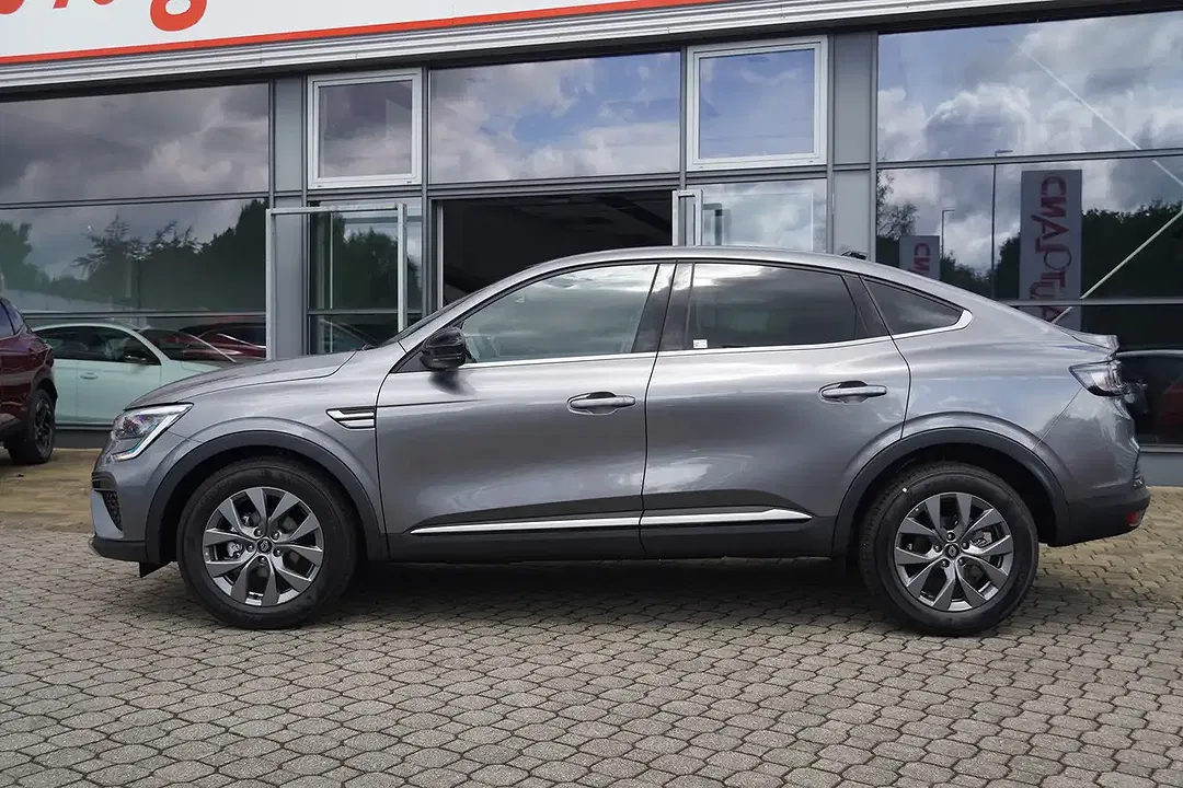 Renault Arkana - Thumbnail 2