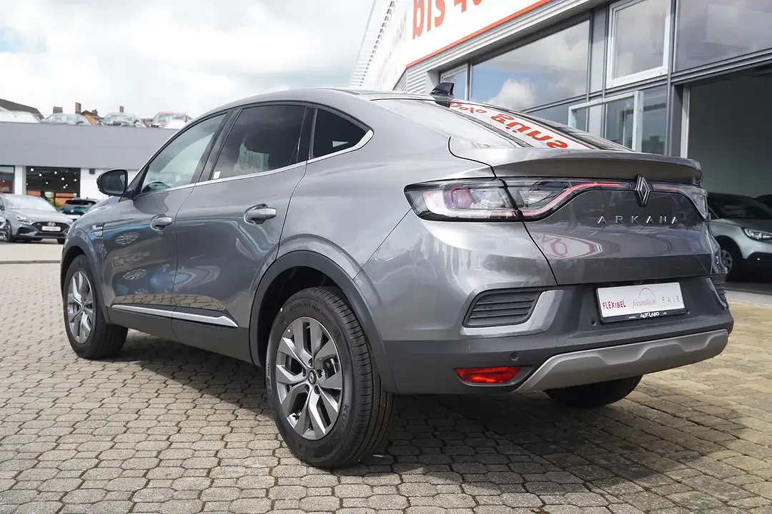 Renault Arkana - Thumbnail 3