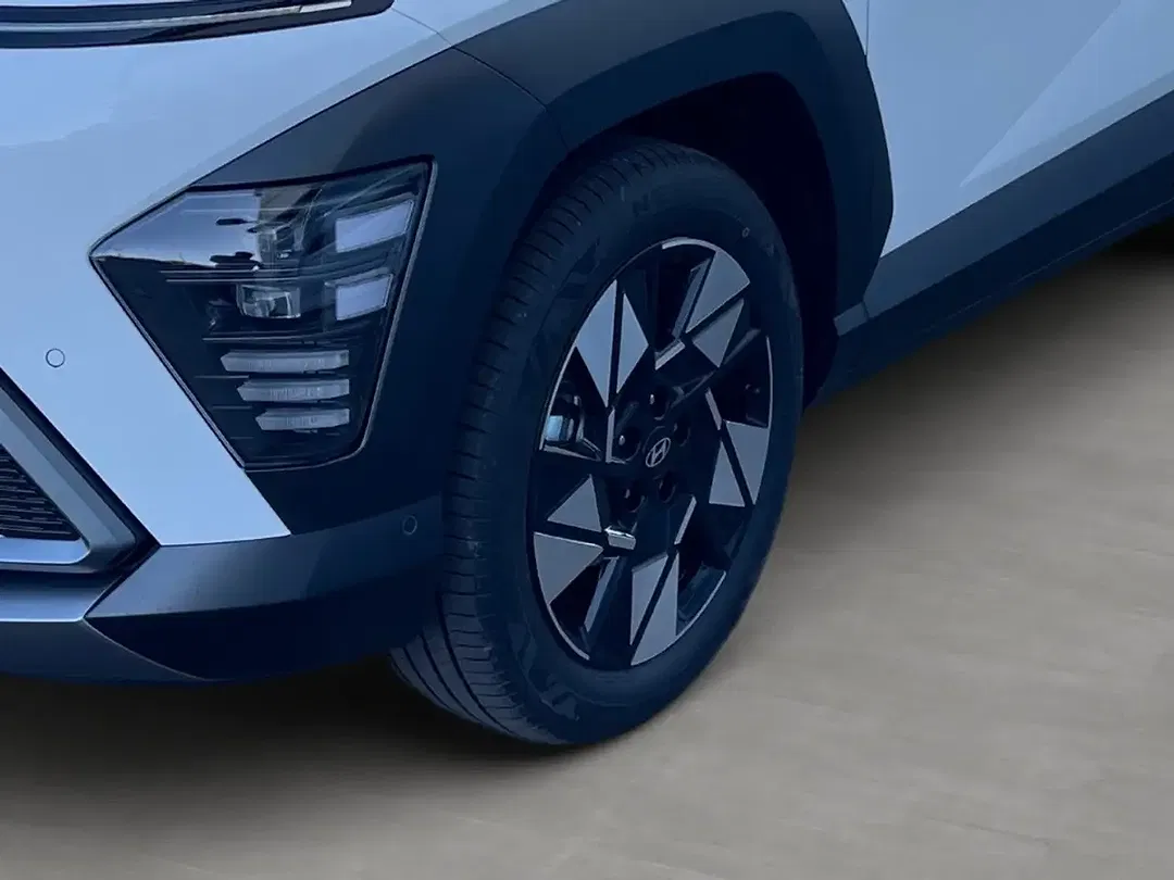 Hyundai KONA - Thumbnail 7