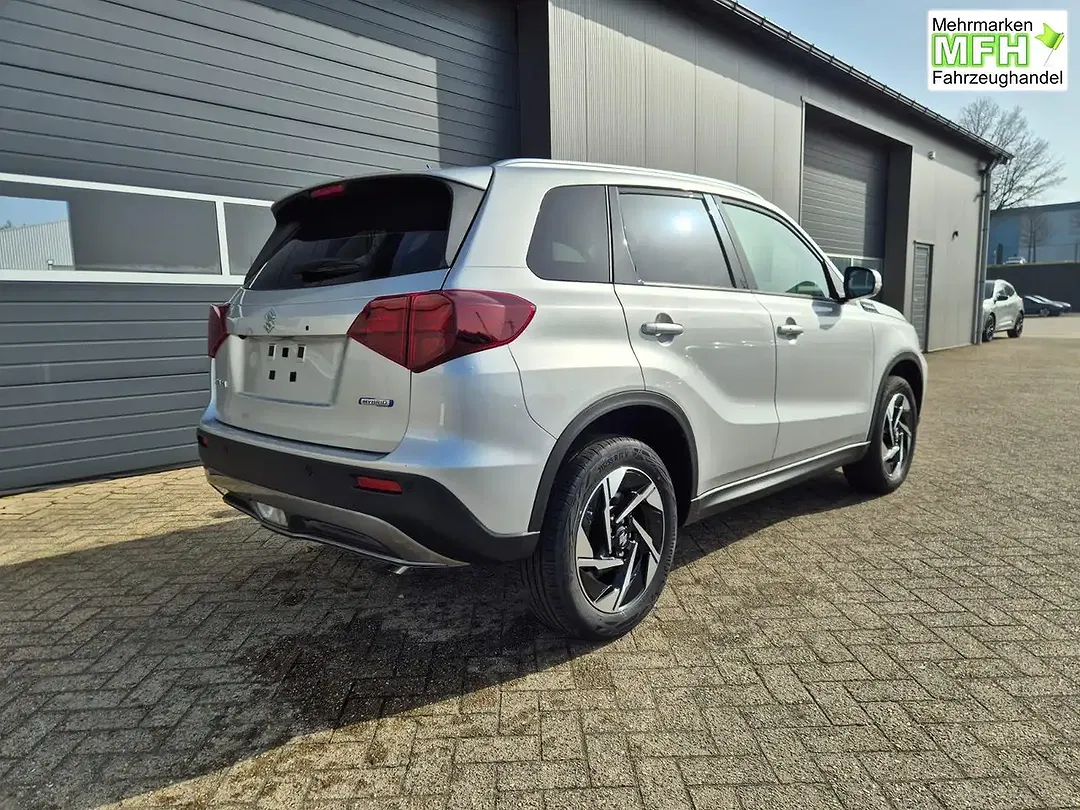 Suzuki Vitara - Thumbnail 5