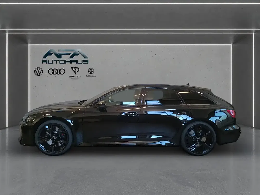 Audi RS6 - Thumbnail 3