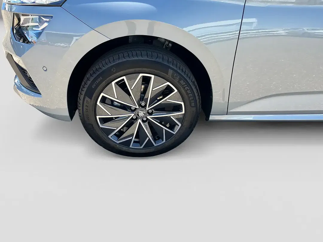 Skoda Kamiq - Thumbnail 4