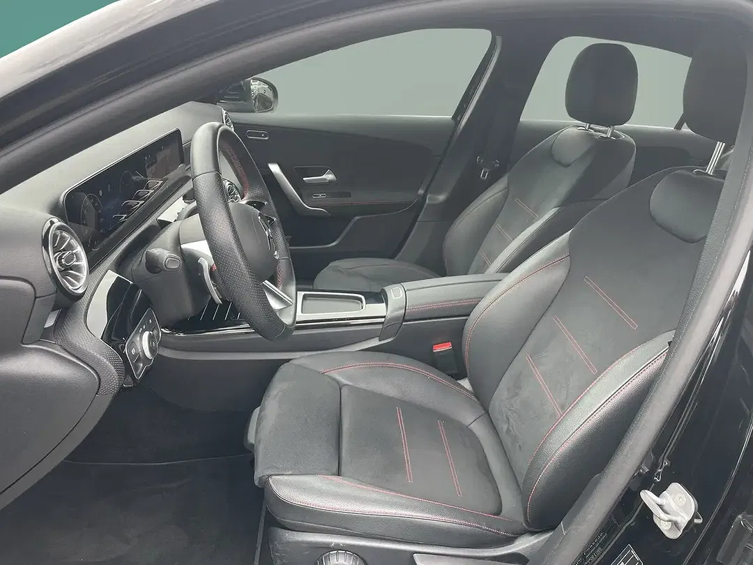 Mercedes-Benz A 200 - Thumbnail 11