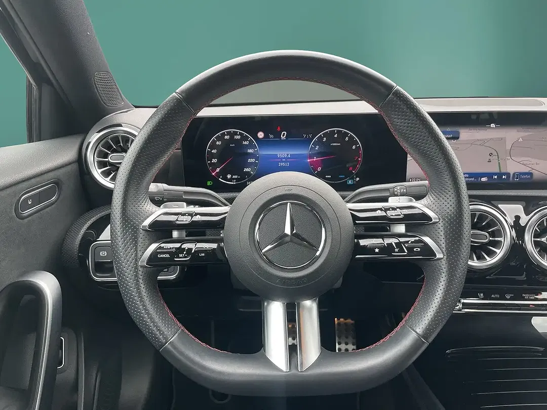 Mercedes-Benz A 200 - Thumbnail 15