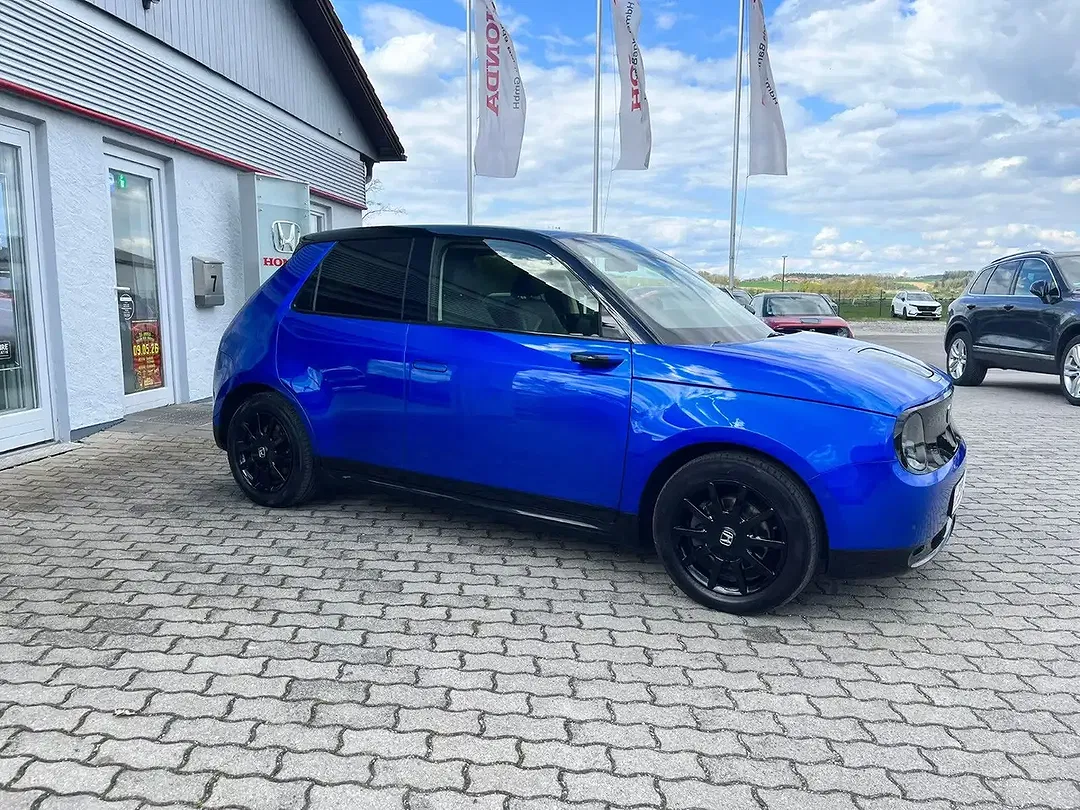 Honda e - Thumbnail 3
