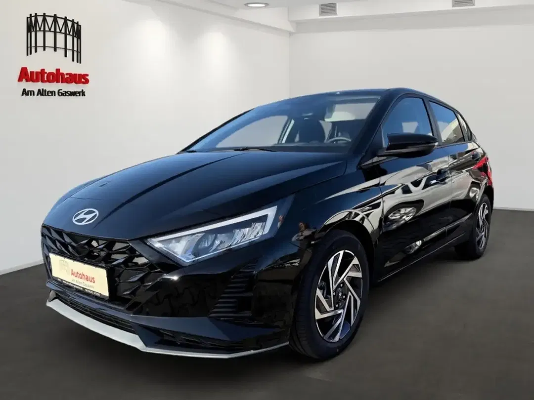 Hyundai i20 - Thumbnail 1