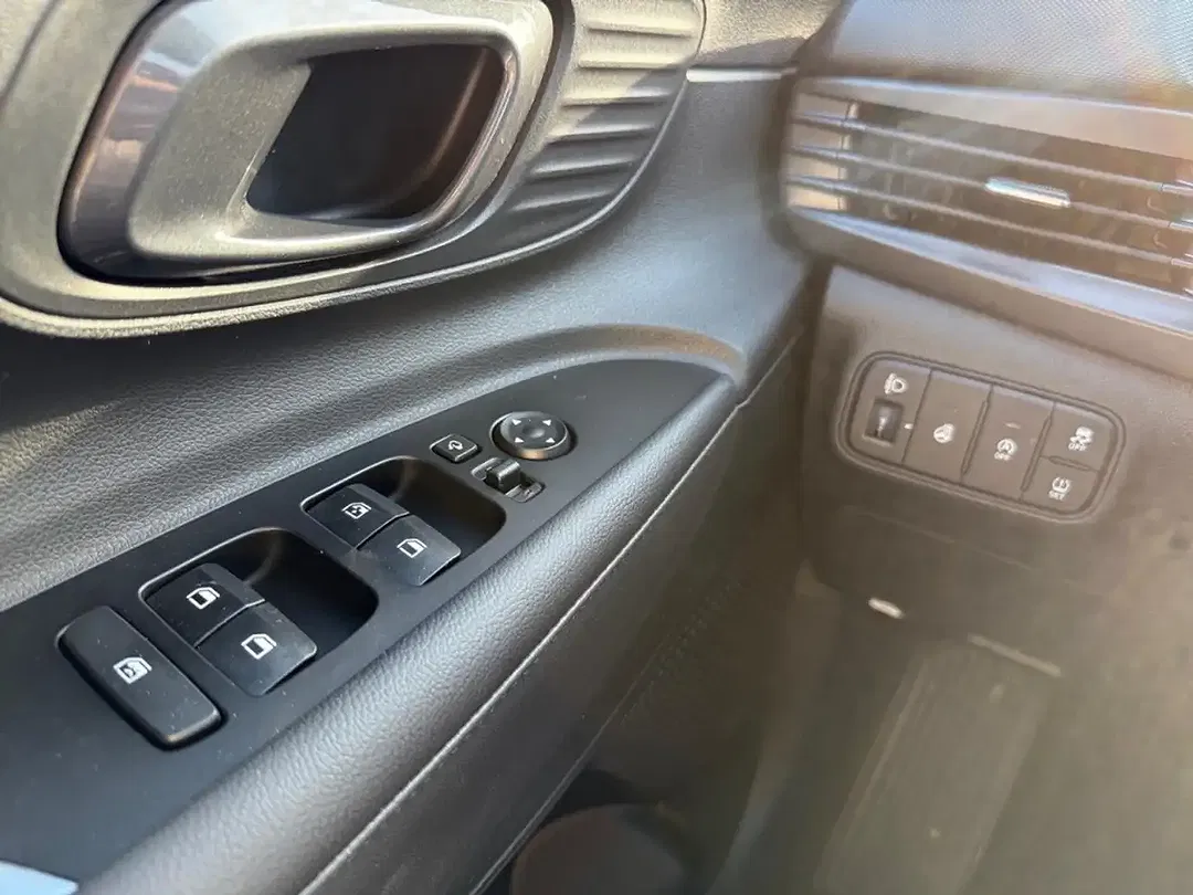 Hyundai i20 - Thumbnail 13