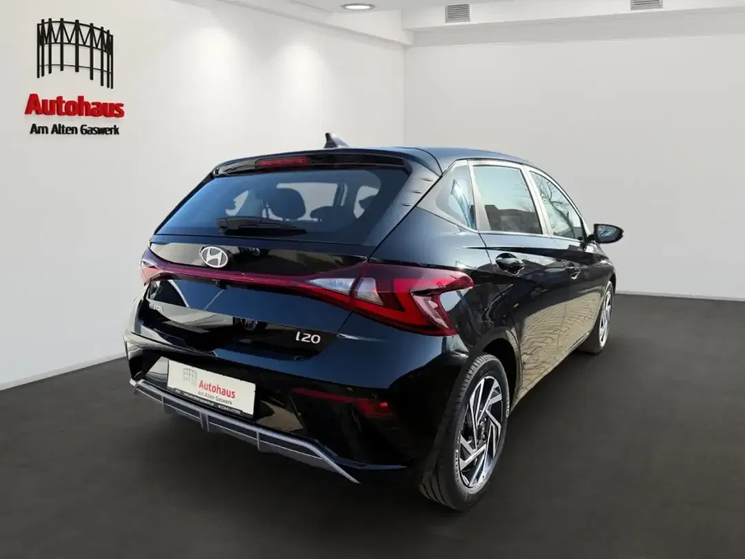 Hyundai i20 - Thumbnail 3