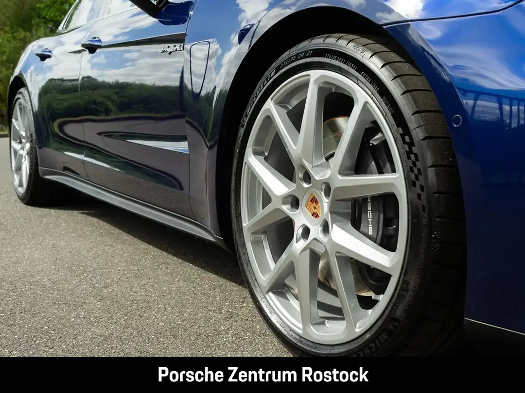 Porsche Panamera - Thumbnail 13