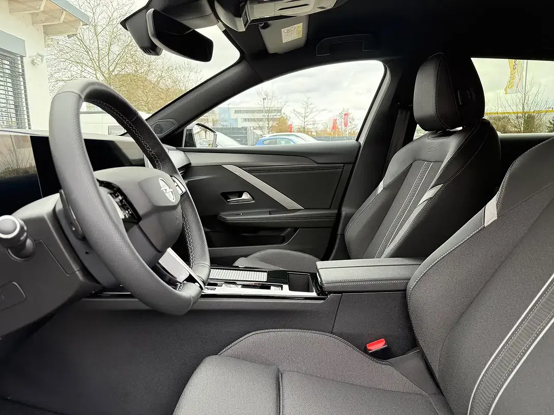 Opel Astra - Thumbnail 5