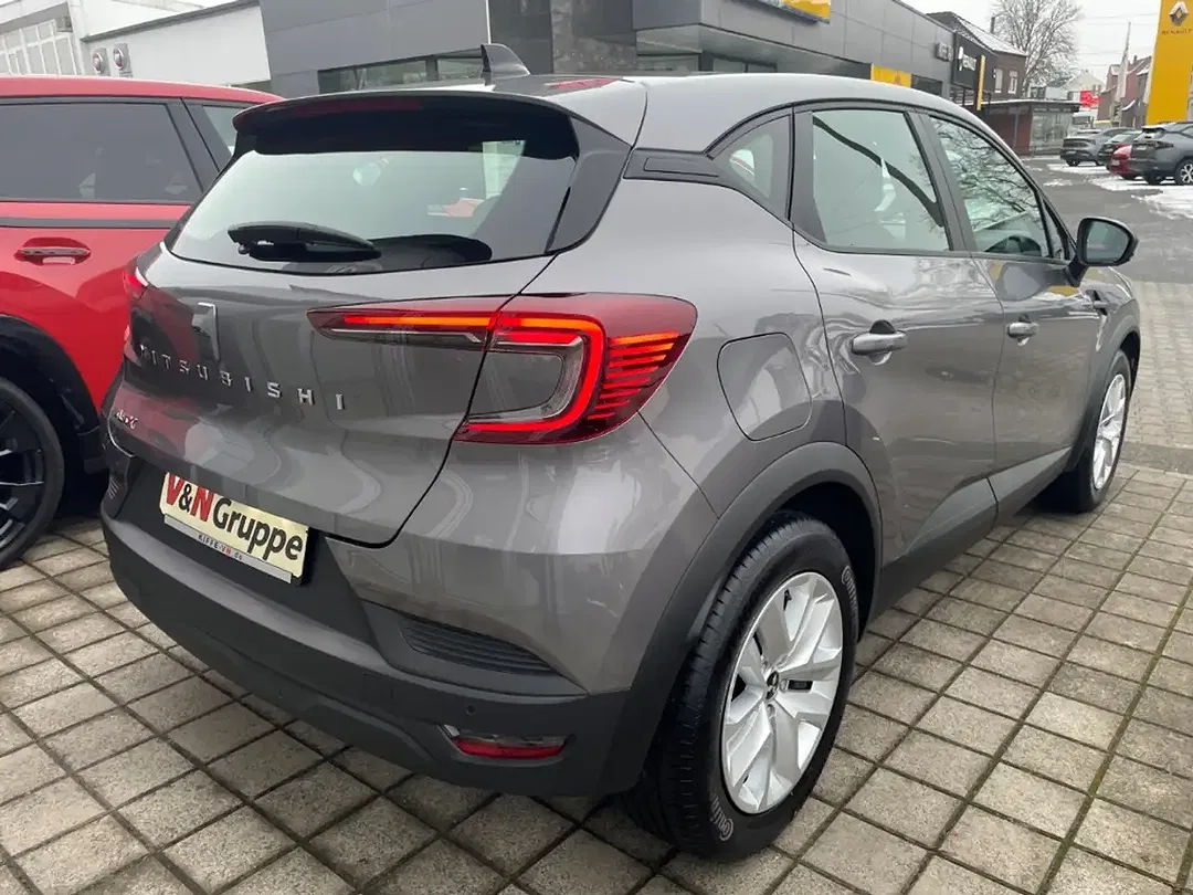 Mitsubishi ASX - Thumbnail 4