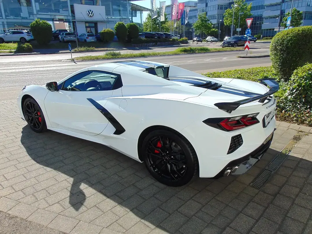 Corvette C8 - Thumbnail 6