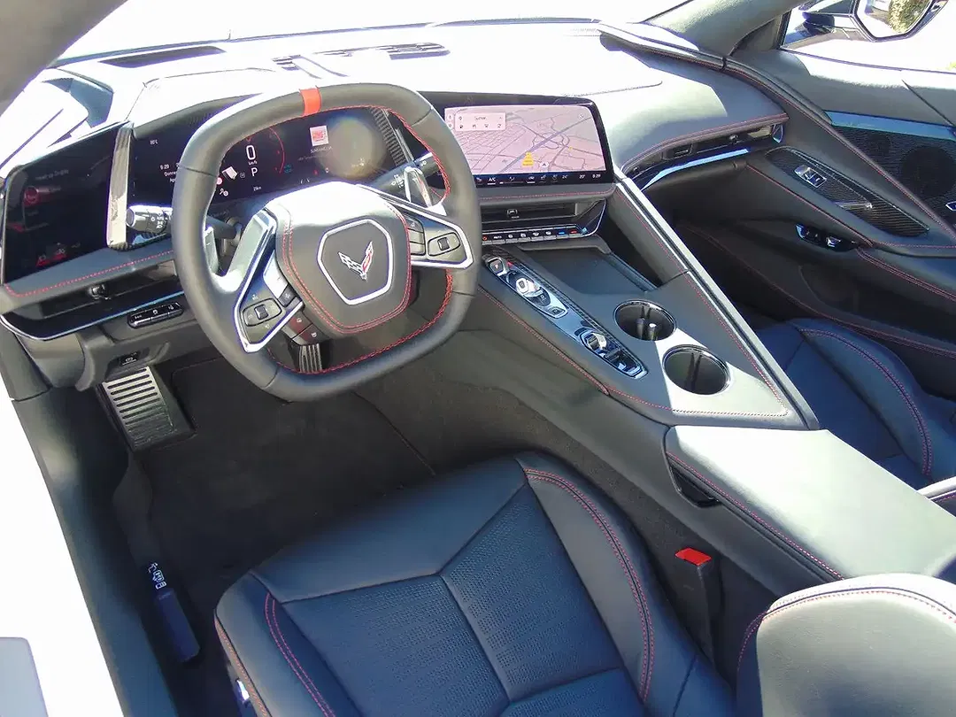 Corvette C8 - Thumbnail 7