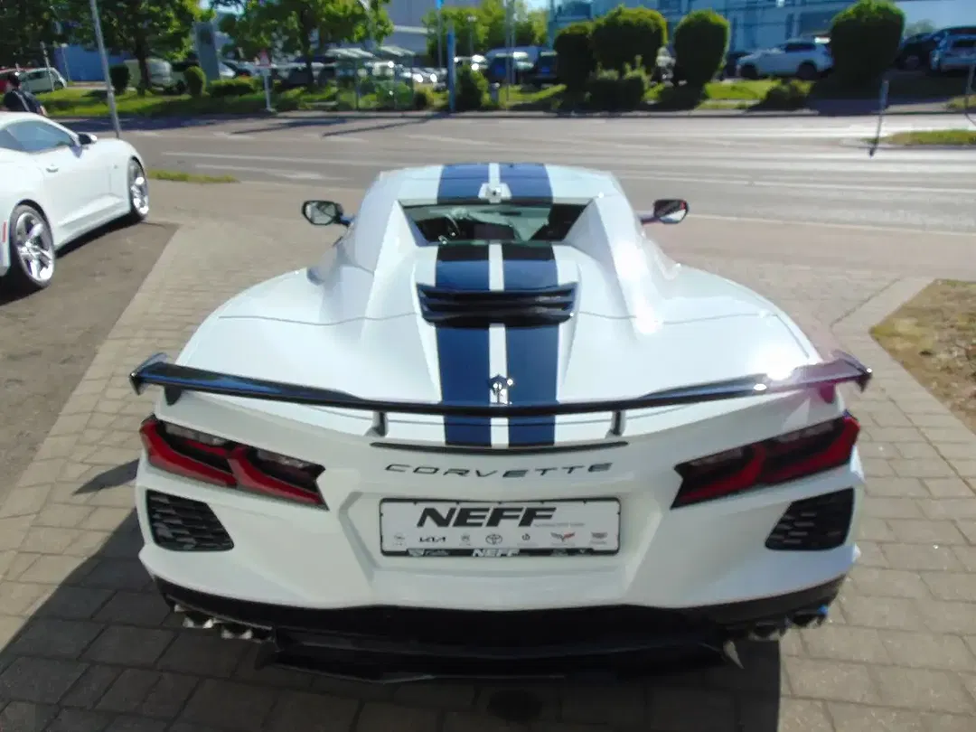 Corvette C8 - Thumbnail 4