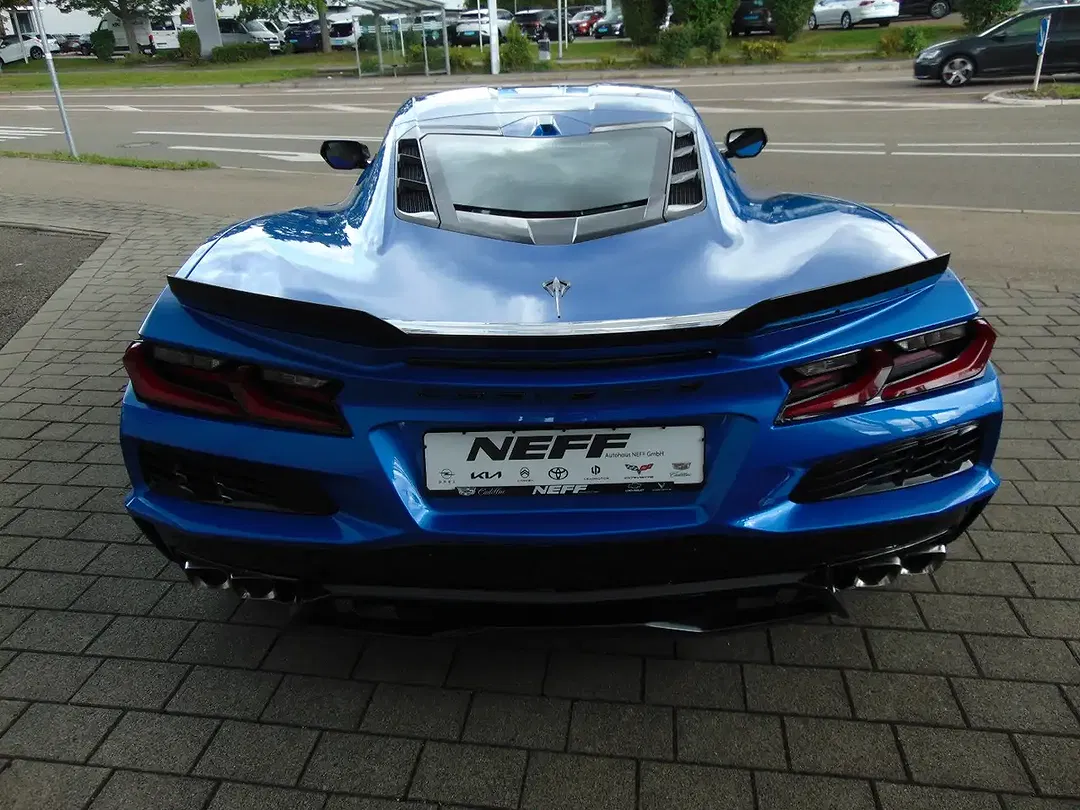 Corvette C8 - Thumbnail 4