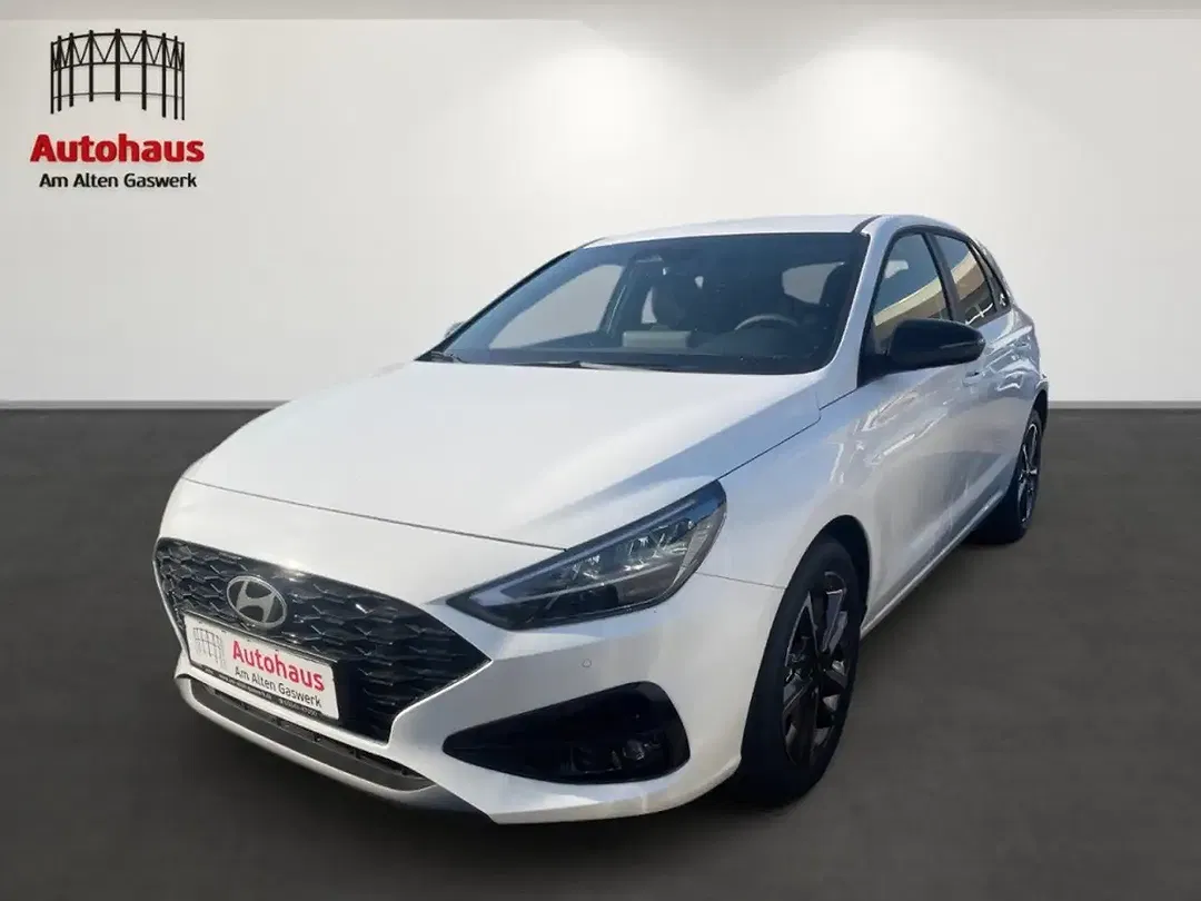 Hyundai i30 - Thumbnail 1