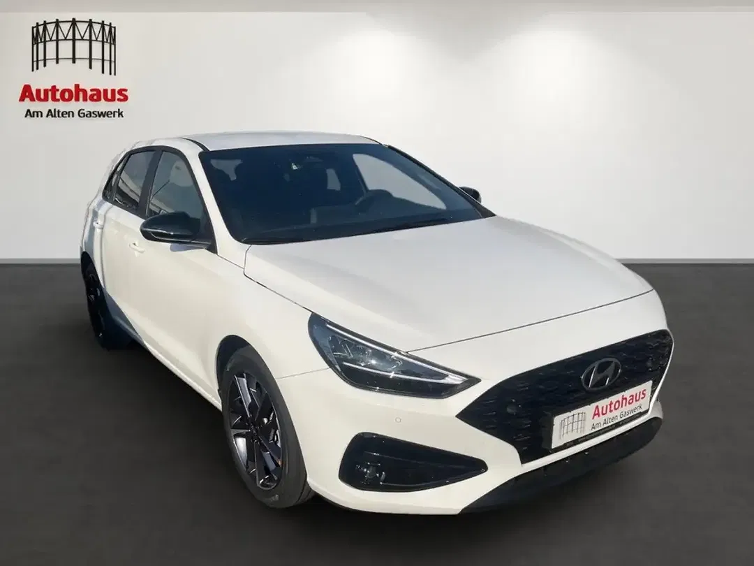 Hyundai i30 - Thumbnail 2