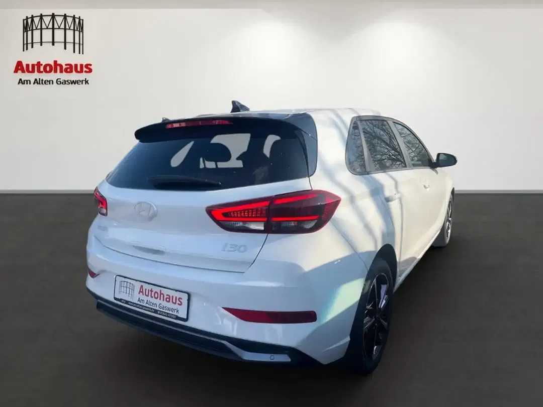 Hyundai i30 - Thumbnail 3