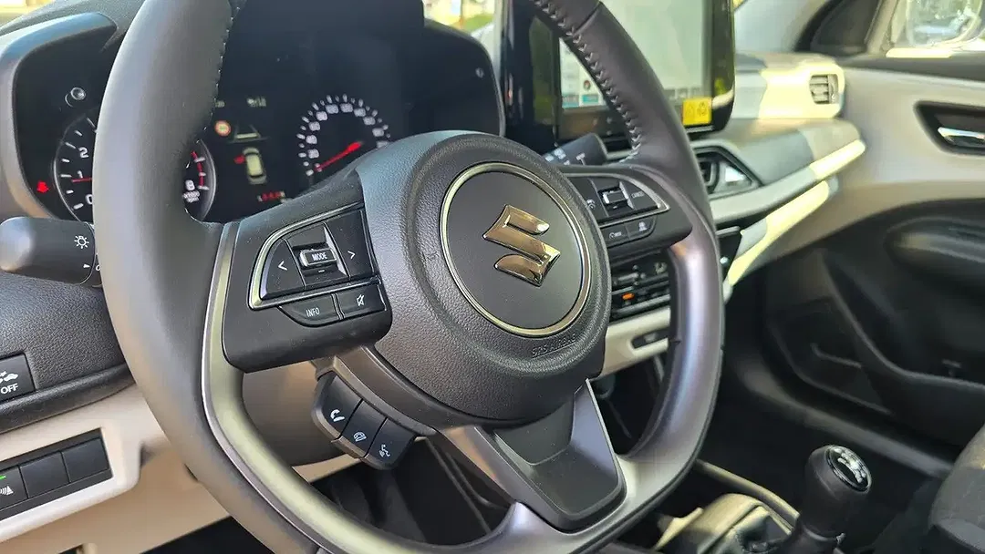 Suzuki Swift - Thumbnail 10