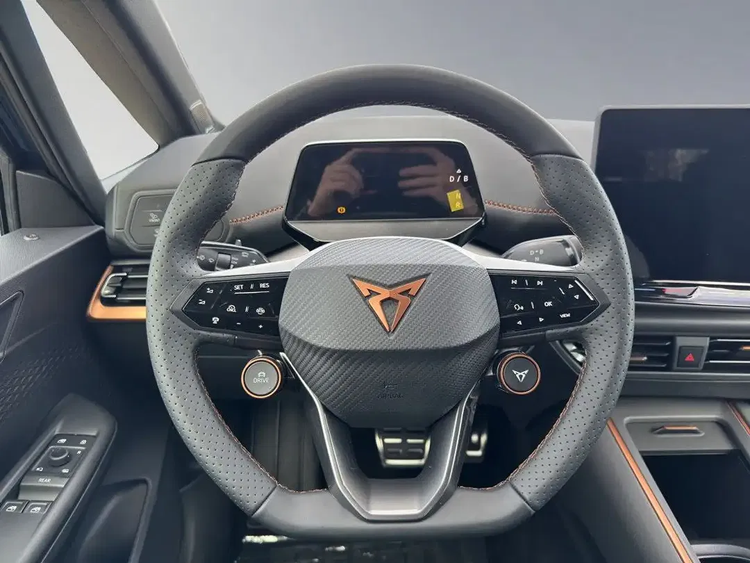 CUPRA Born - Thumbnail 11