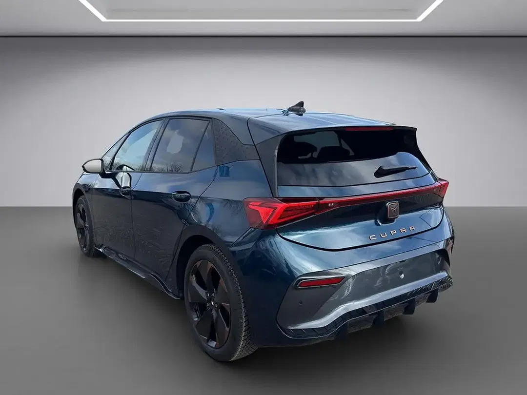 CUPRA Born - Thumbnail 3