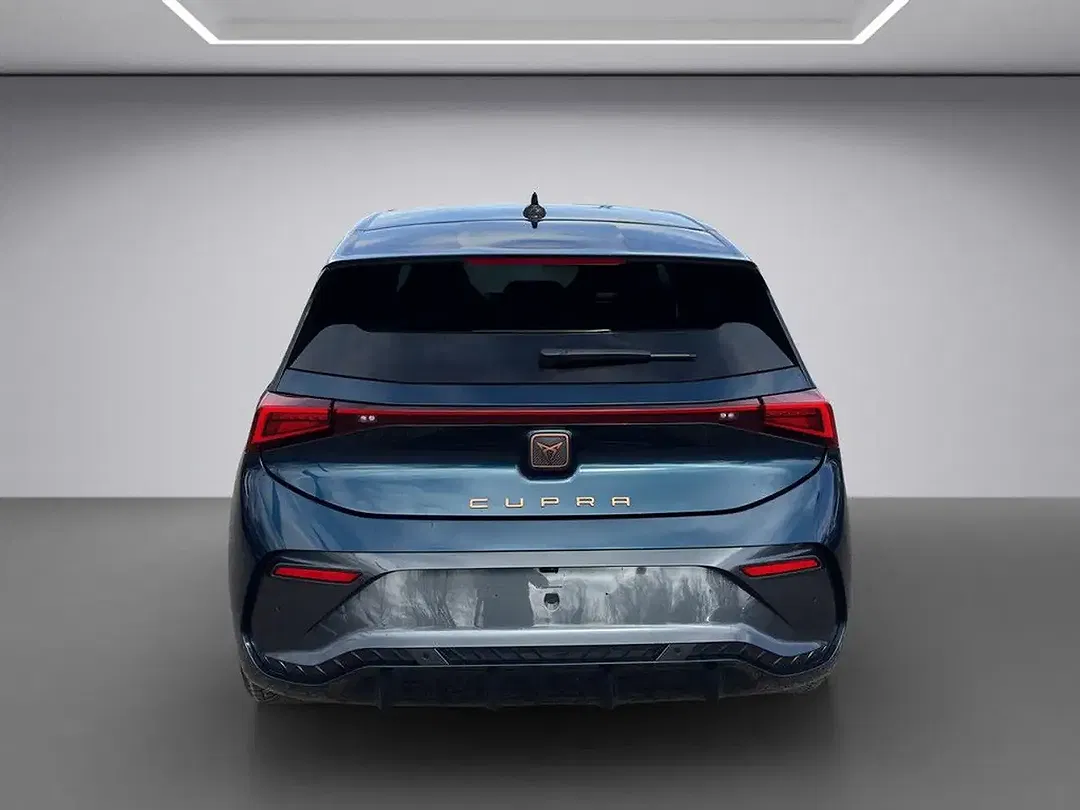CUPRA Born - Thumbnail 4