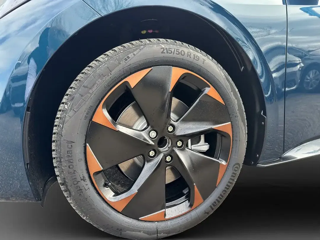 CUPRA Born - Thumbnail 9