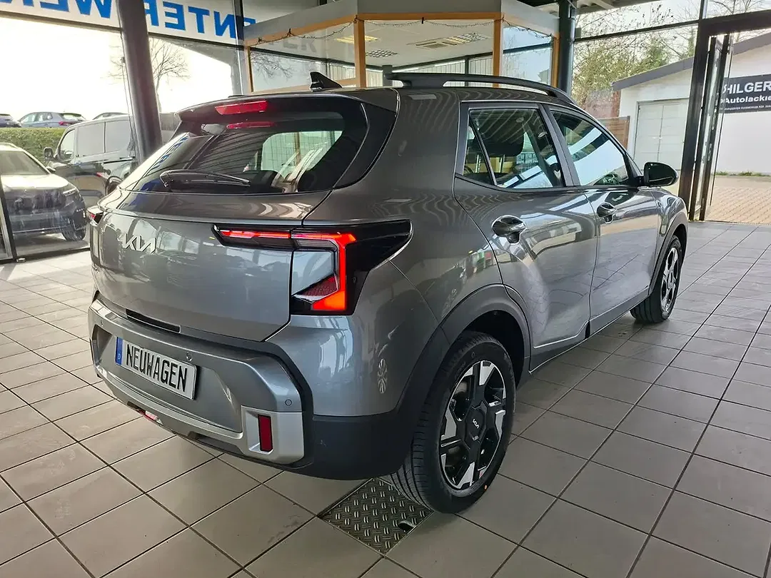 Kia Stonic - Thumbnail 11