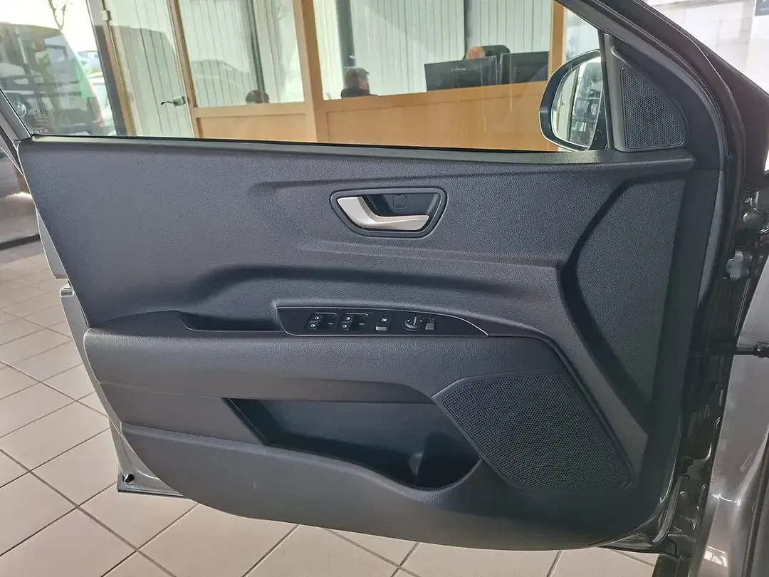 Kia Stonic - Thumbnail 14